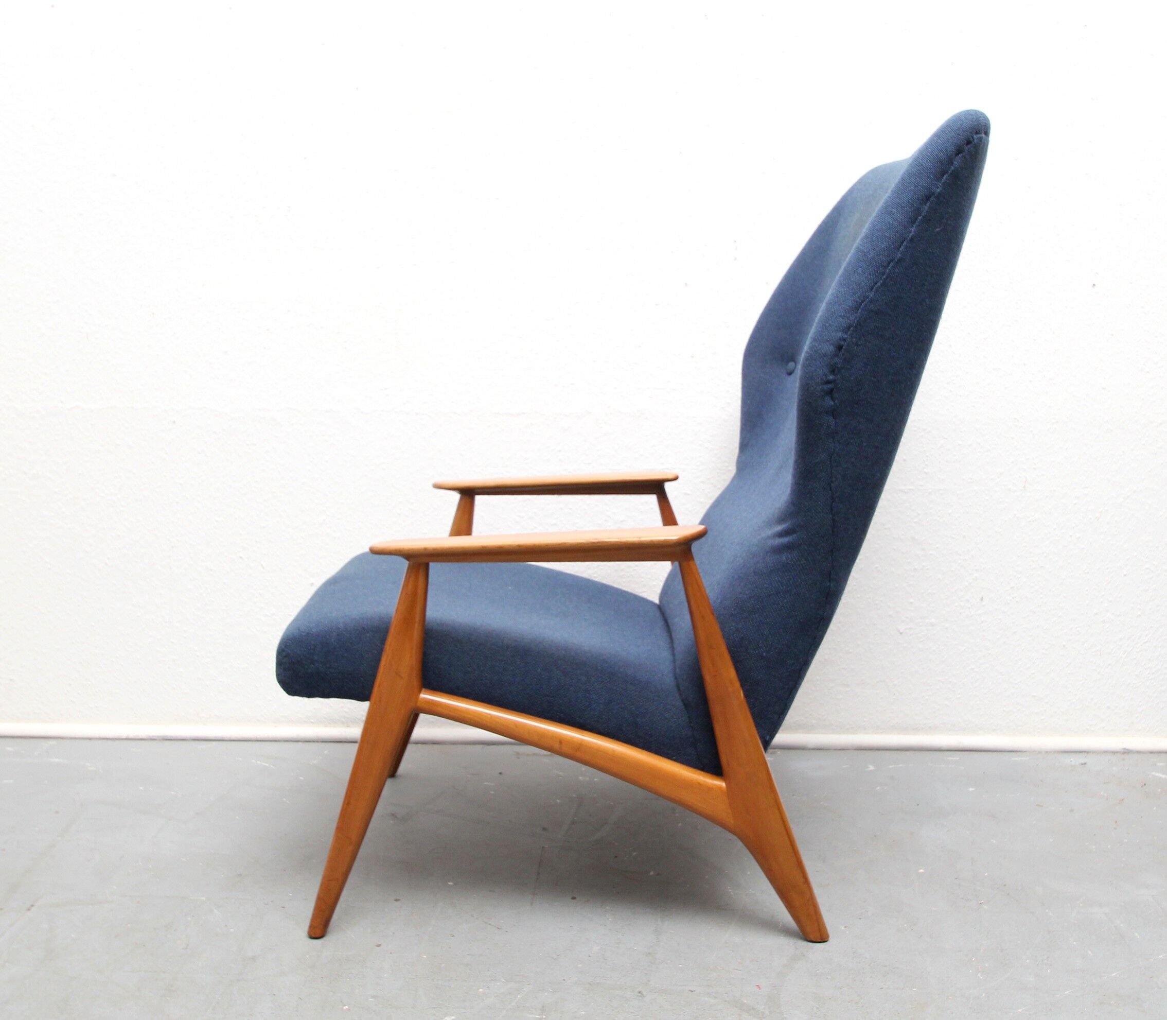 Danish armchair in cherry wood and dark blue fabric