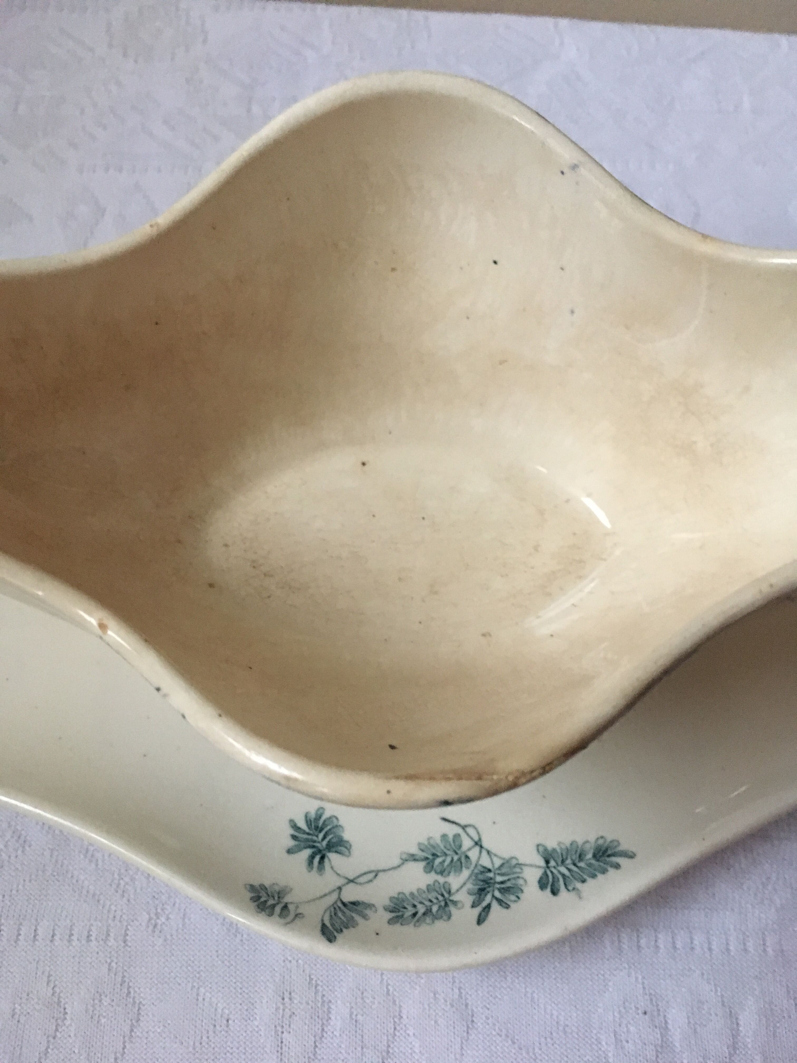 Opaque porcelain saucière Terre de fer de Longwy mignon collection