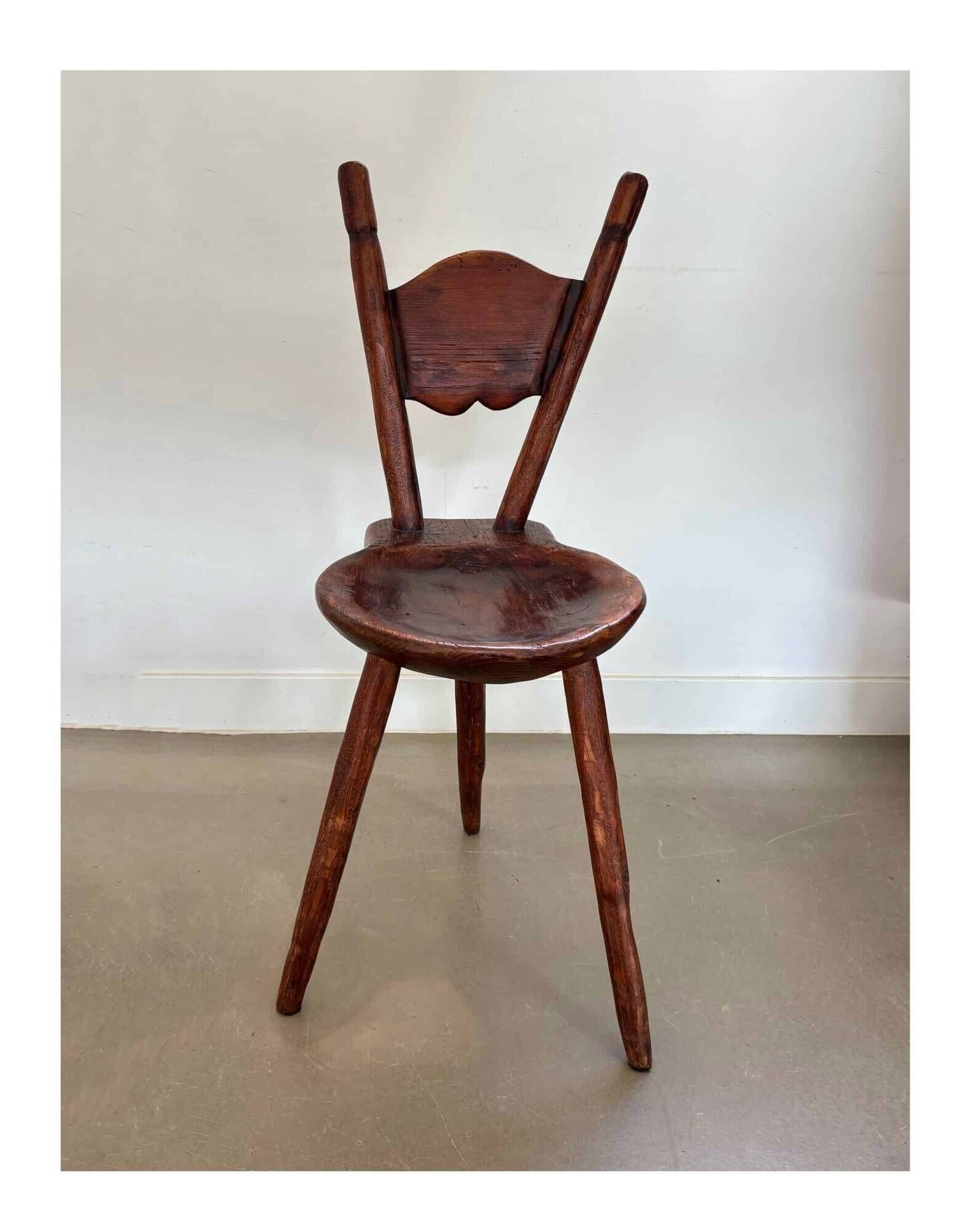 Antique wooden farmhouse tripod (side) chair, 1900s