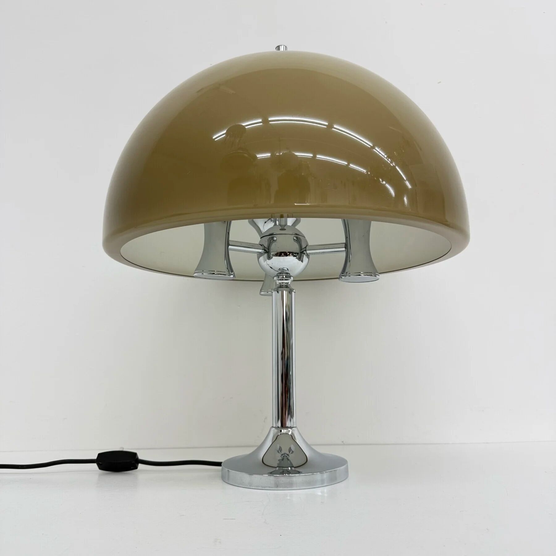 Mid-century mushroom table lamp with chrome base, 1970s