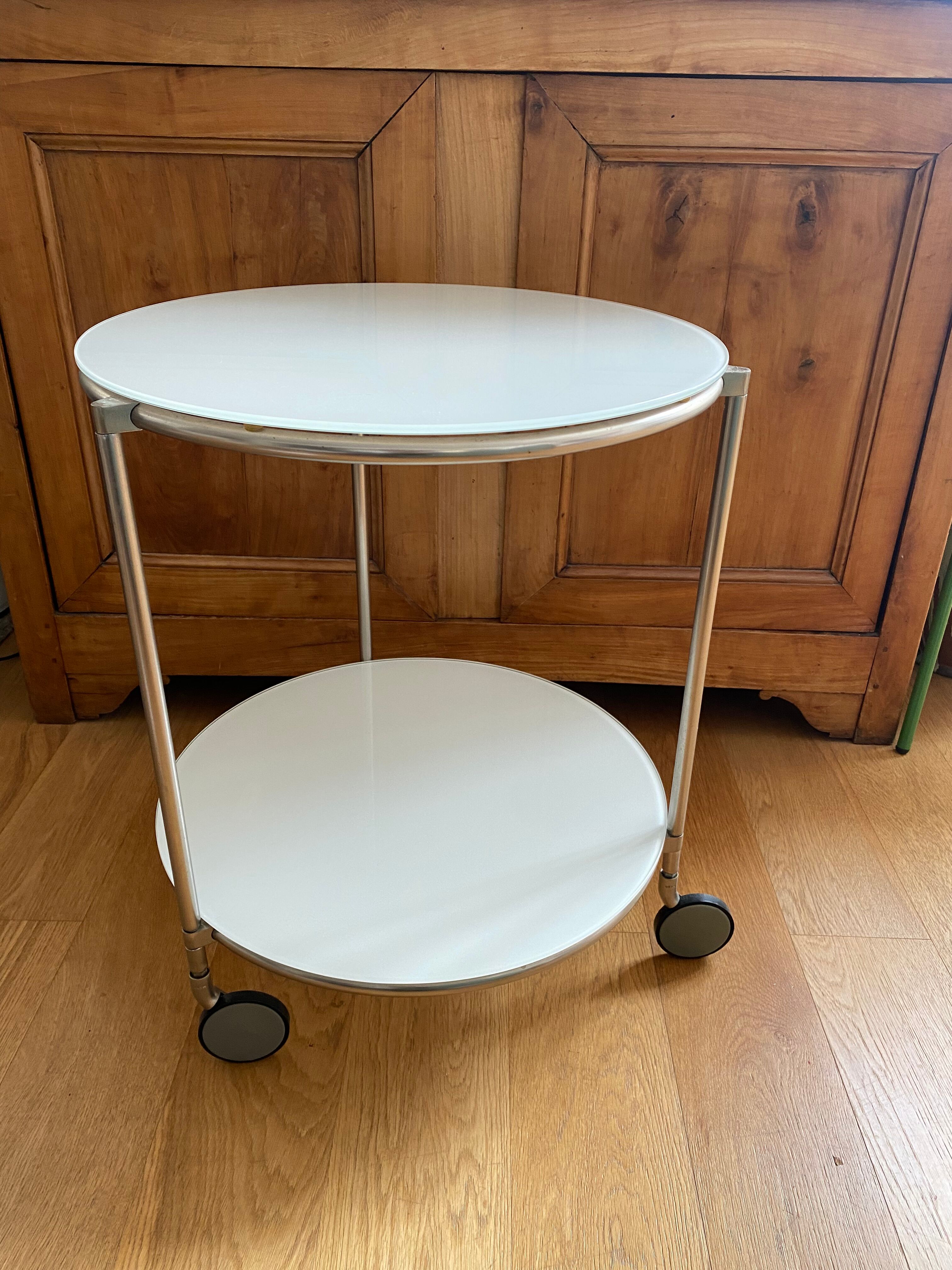 Desserte à roulettes Strind par Ehlen Johansson pour Ikea