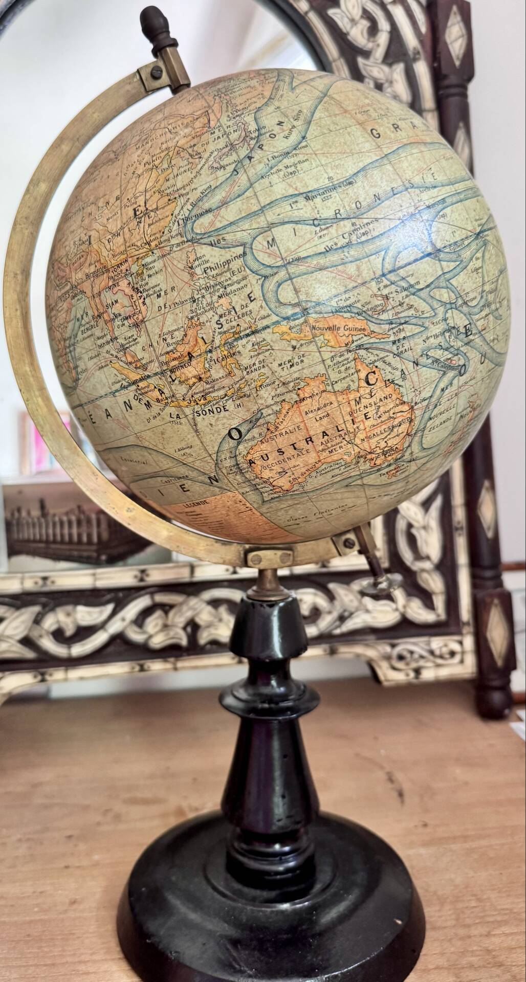 Antique Globe Forest 1920