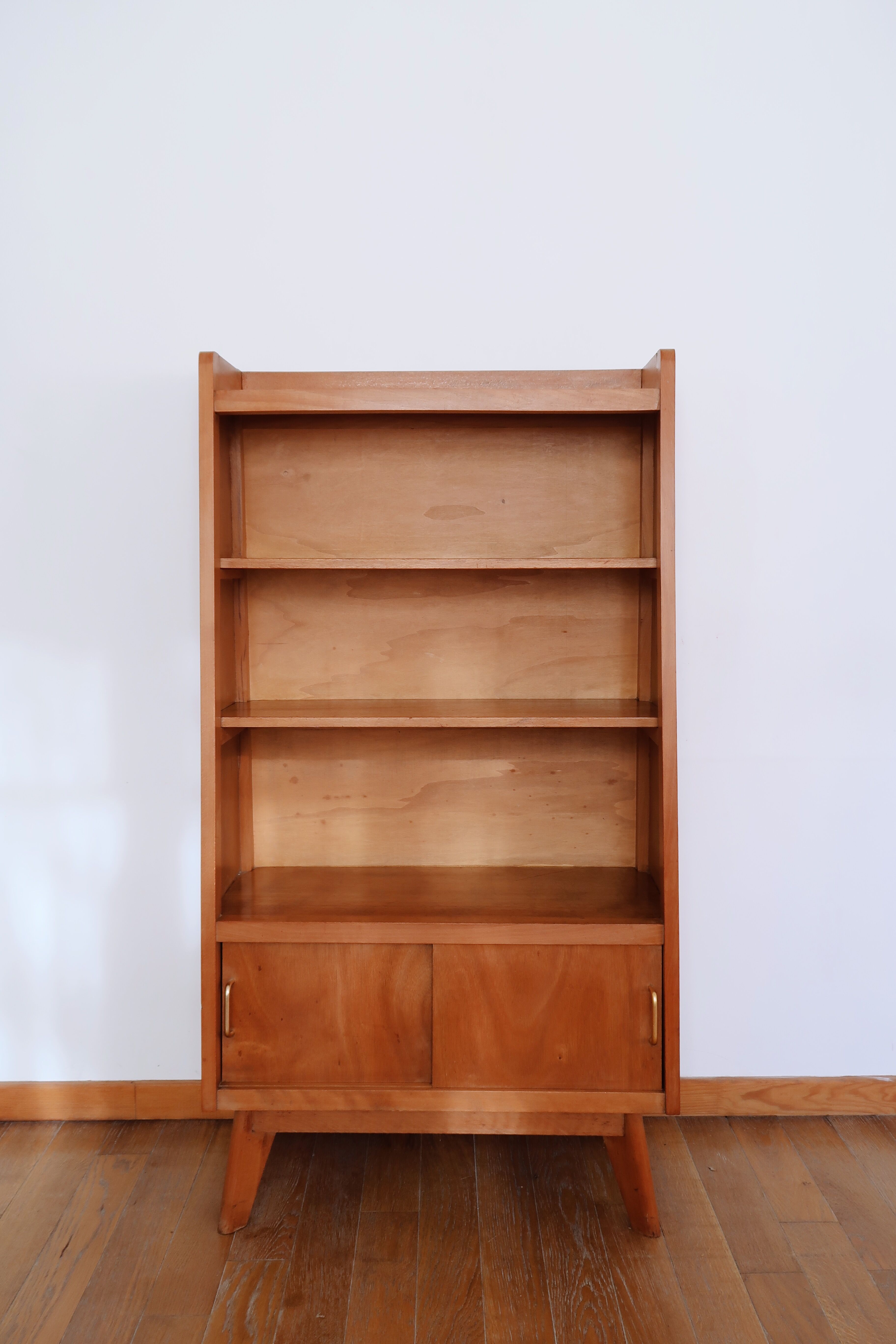 Bookcase 60