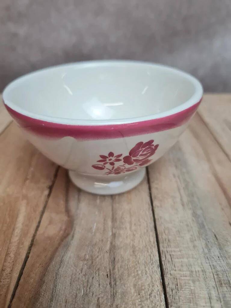Small antique dining set bowl in earthenware with pink floral decoration – retro charm