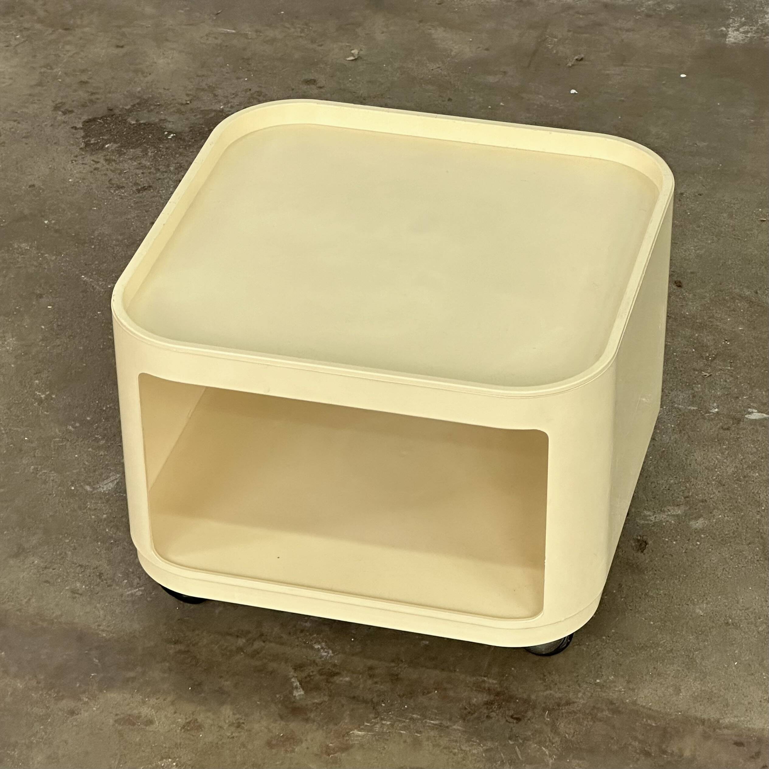 Componibili trolley / cabinet by Anna Castelli Ferrieri for Kartell