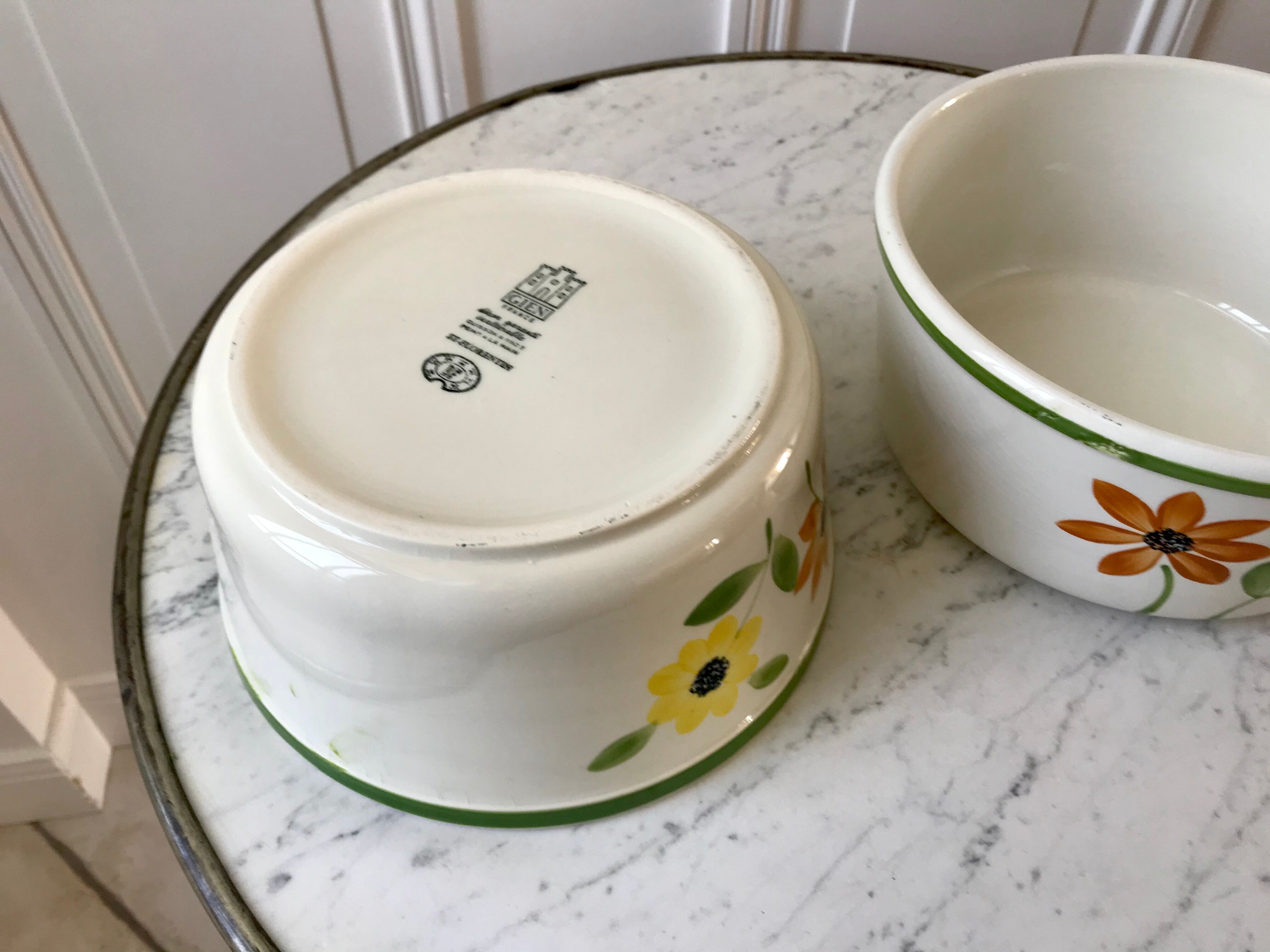 Duo of Gien flower bowls hand painted 60s-70s