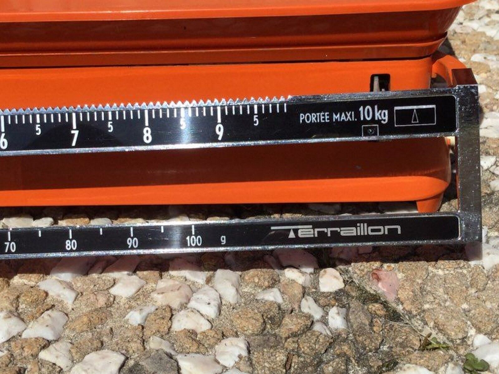 Orange household slider scale terraillon vintage from the 70