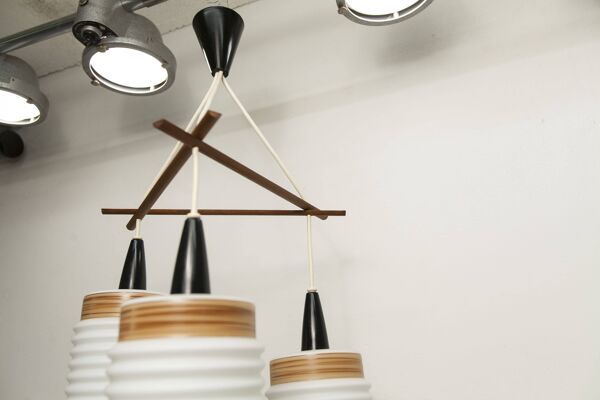Suspension triangle scandinave en cascade 3 opalines