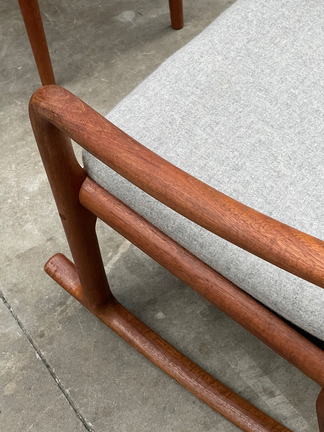 Rocking chair by Hans Olsen for Juul Kristensen in grey felt