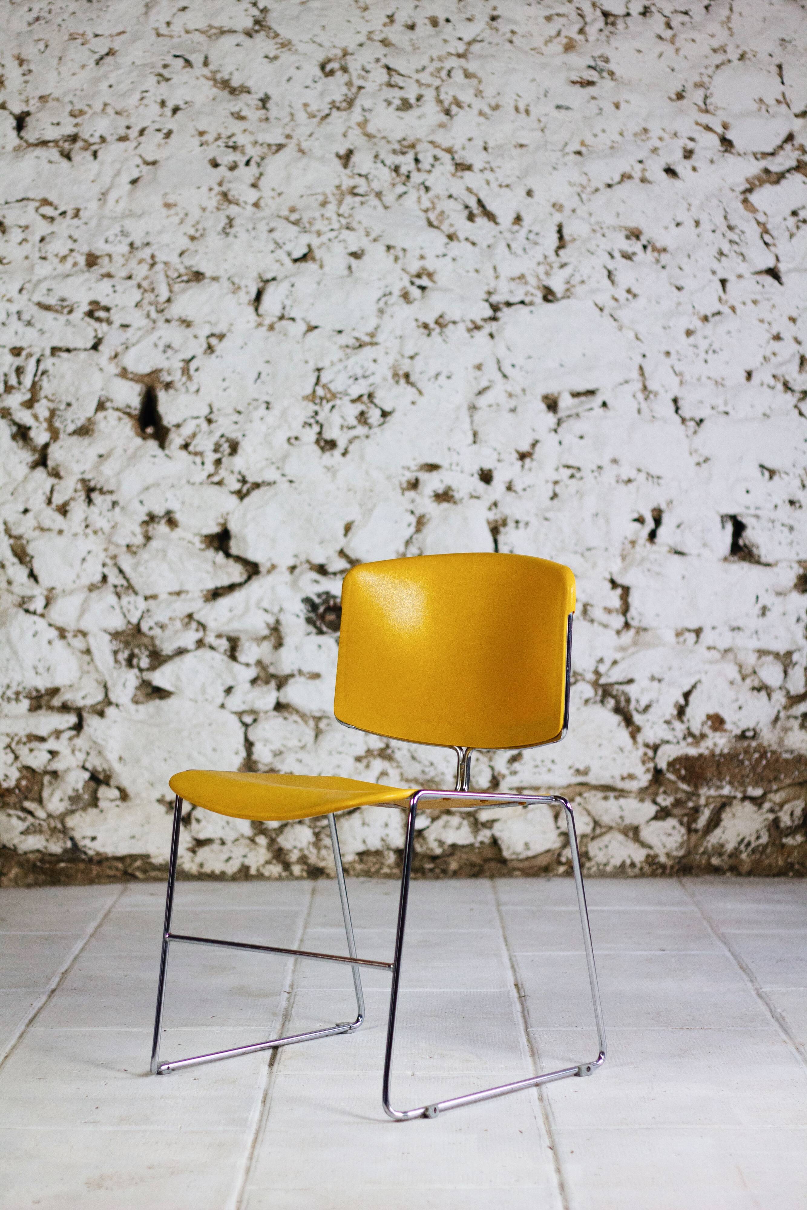 Chaise traineau jaune par Max Stacker pour Steelcase, 1970