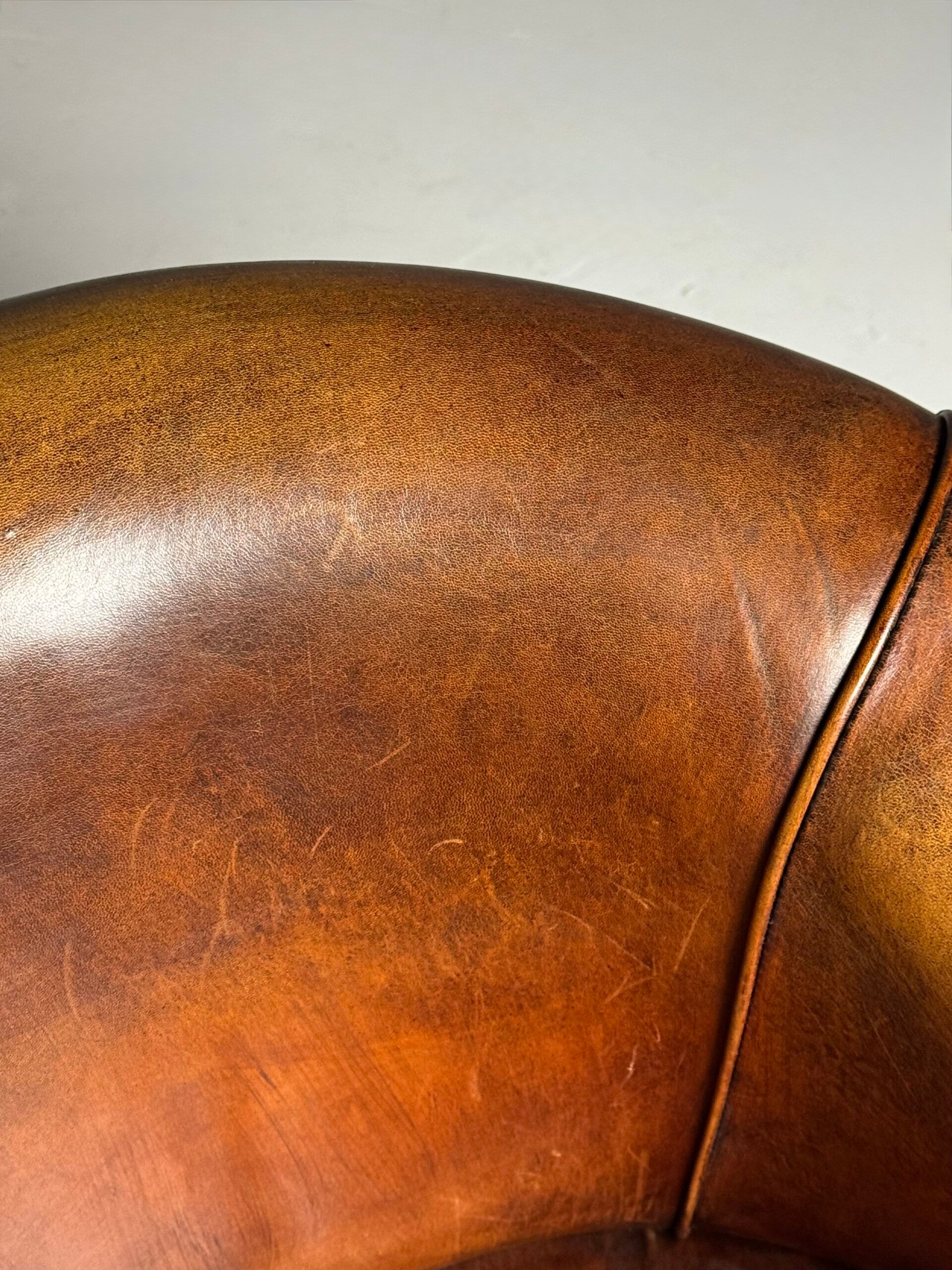 Fauteuil club en peau de mouton 2x classique