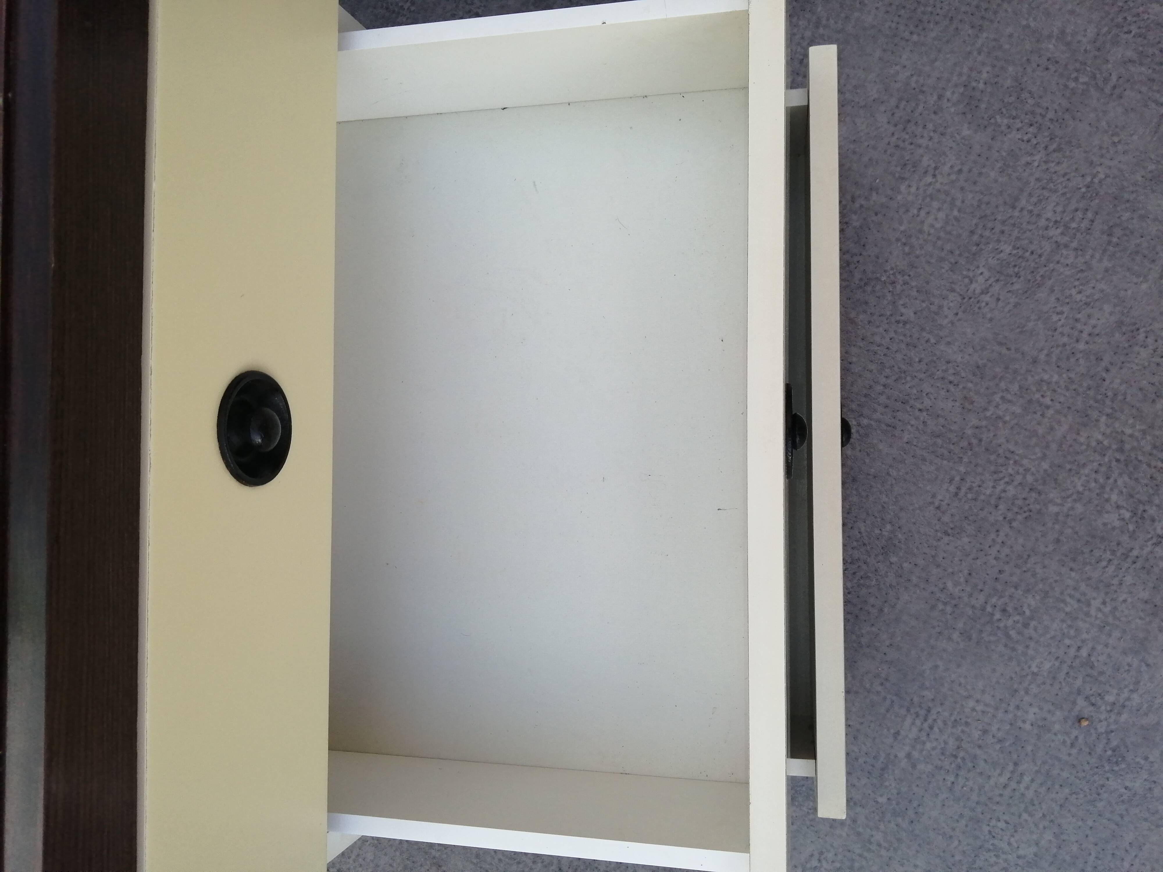 Vintage 3-drawer bedside table in wood and vintage veneer 1970