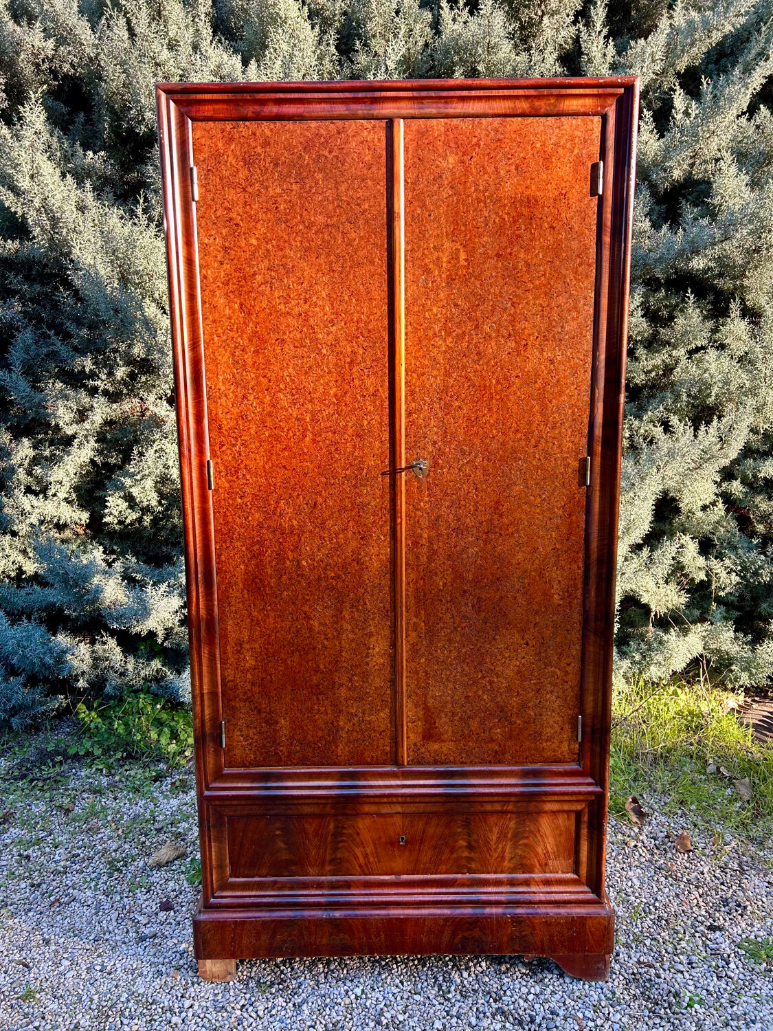Armoire en noyer