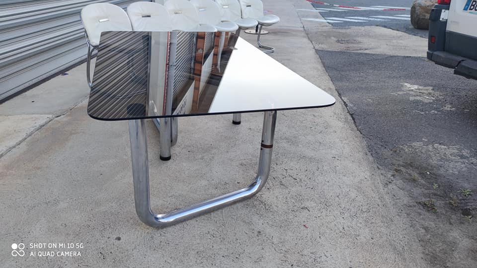 Table on top of glass and base in chromed metal around 1970 modular