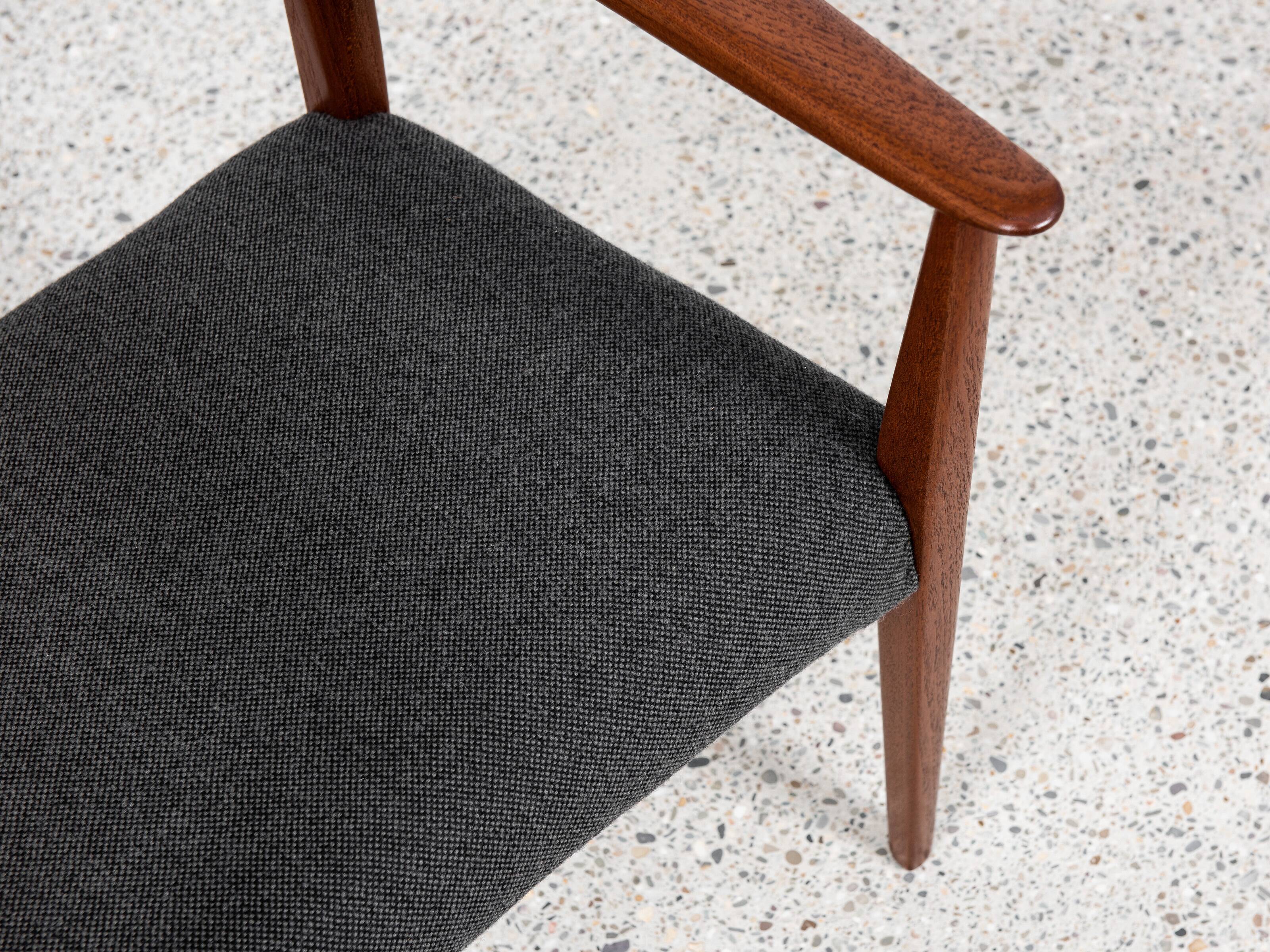 Midcentury Danish chair with armrests in teak by Arne Hovmand Olsen for Mogens Kold 1960s