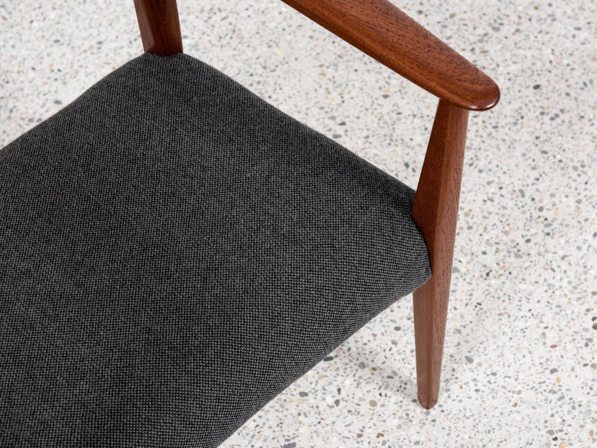 Midcentury Danish chair with armrests in teak by Arne Hovmand Olsen for Mogens Kold 1960s