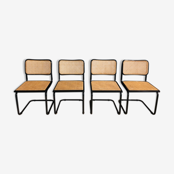 Lot de 4 chaises noires modèle B32 design par Marcel Breuer