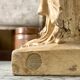 "Victoire de Samothrace", statuette en plâtre beige