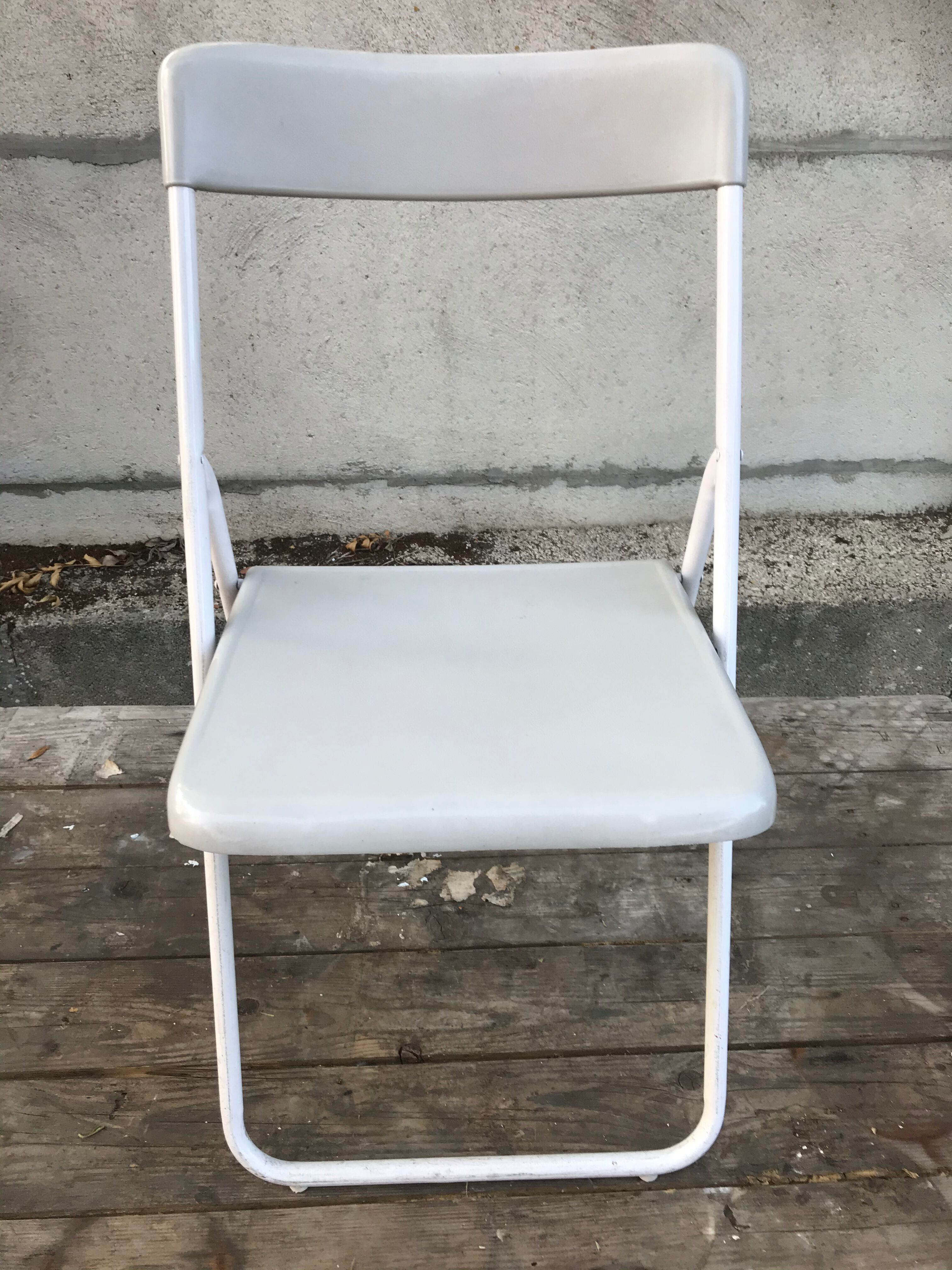 Former pliante chair graal chair no.1