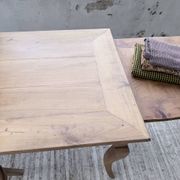 Table de ferme merisier pieds galbés XIXème