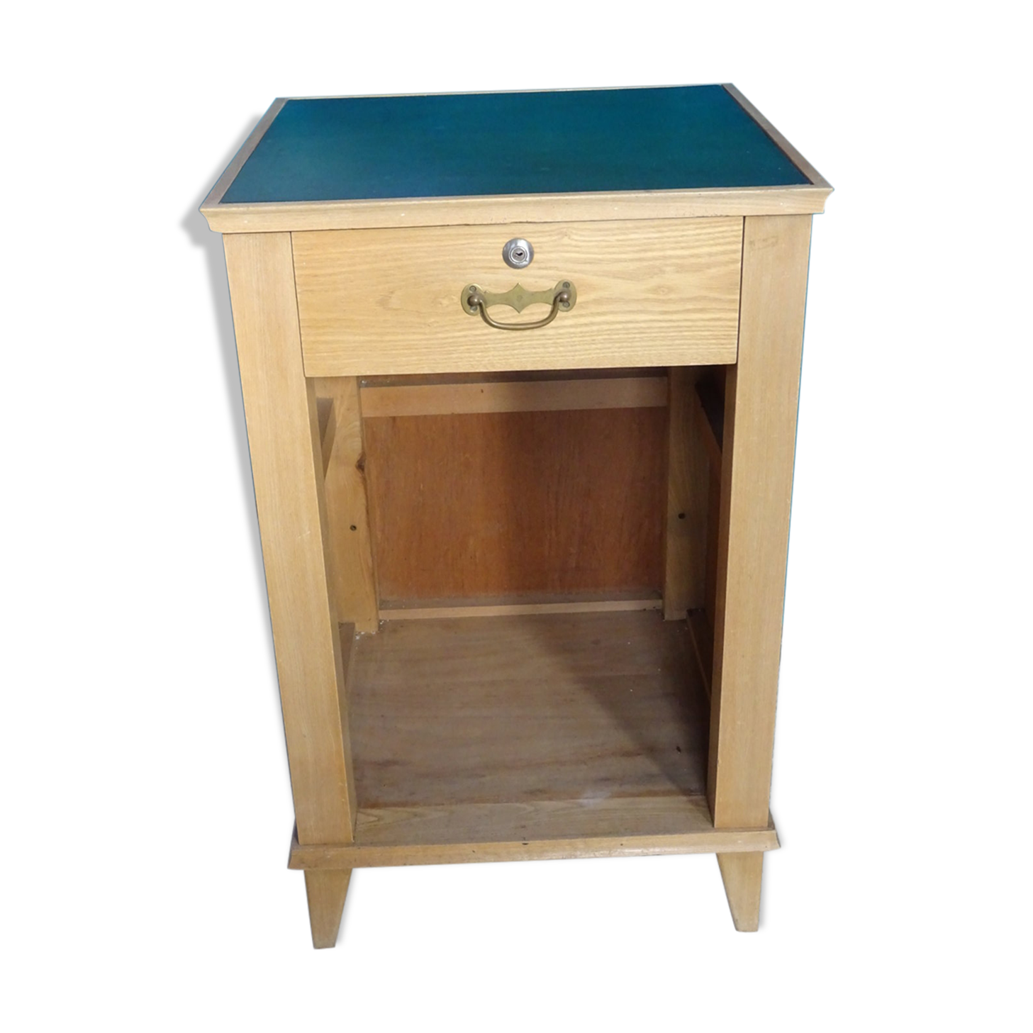 Store checkout counter 50s