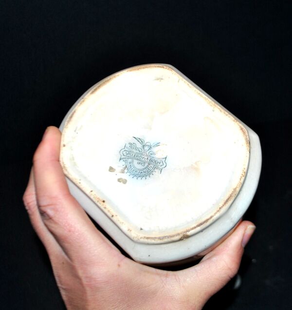 Pichet broc art nouveau ancien fleur iris en faïence Villeroy Boch Wallerfangen