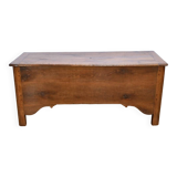 Important oak chest – late 19th century