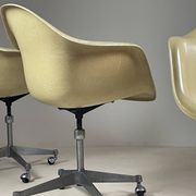 Fauteuil en fibre de verre par Charles Eames pour Herman Miller, 1960