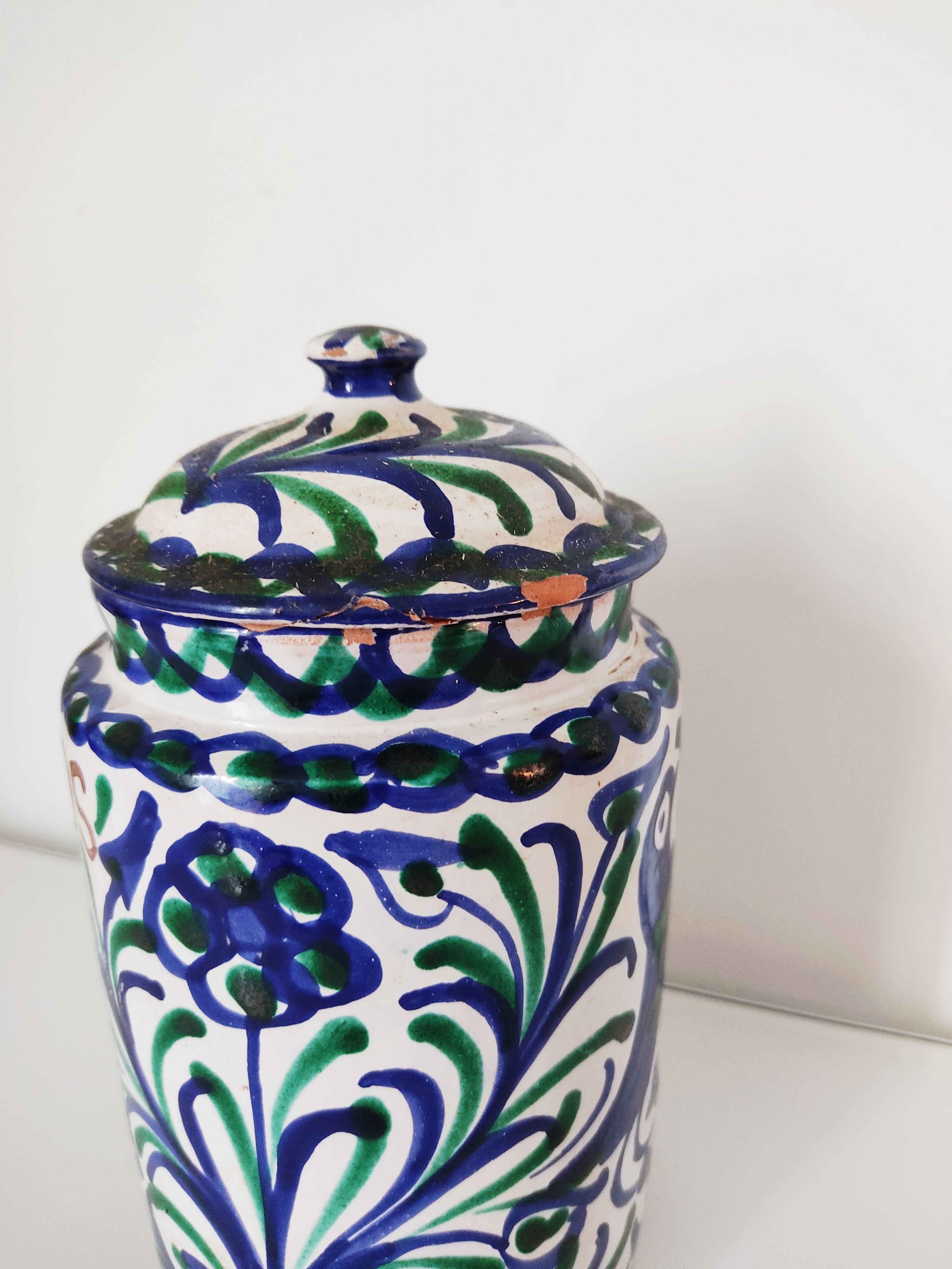 Oriental covered pot decoration flowers birds