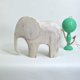 Éléphant en bois