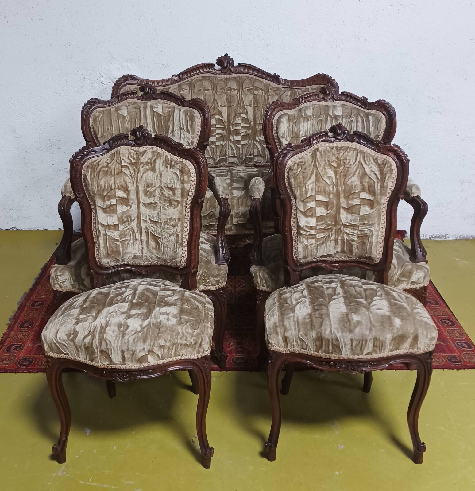 Rococo salon set in walnut, 19th century