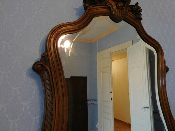 Miroir rocaille louis XV en noyer a accrocher au mur  110x85cm