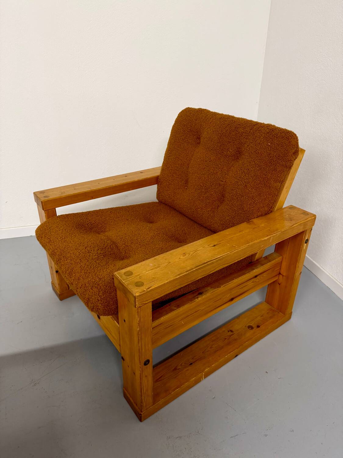 Set of 2 Swedish design pine armchairs by Roland Wilhelmsson, 1970s