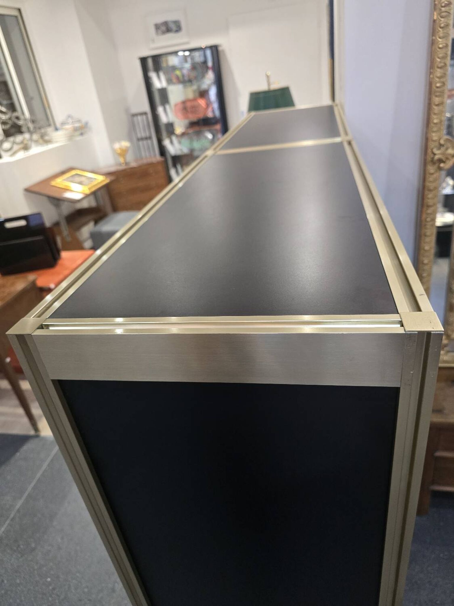 Bibliothèque design années 70 metal doré bois laqué