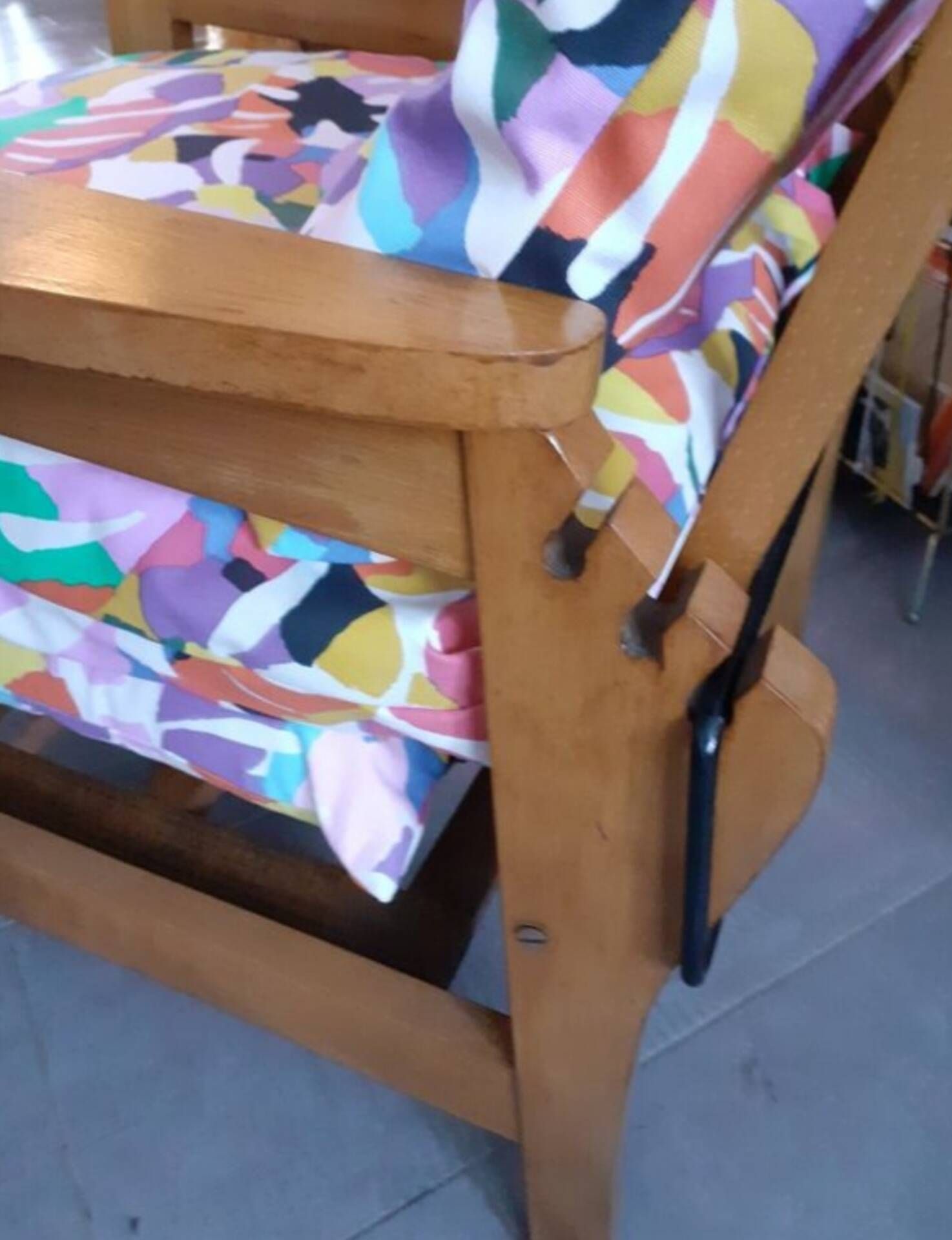 Fauteuil relax vintage en bois – coussins entièrement reconfectionnés