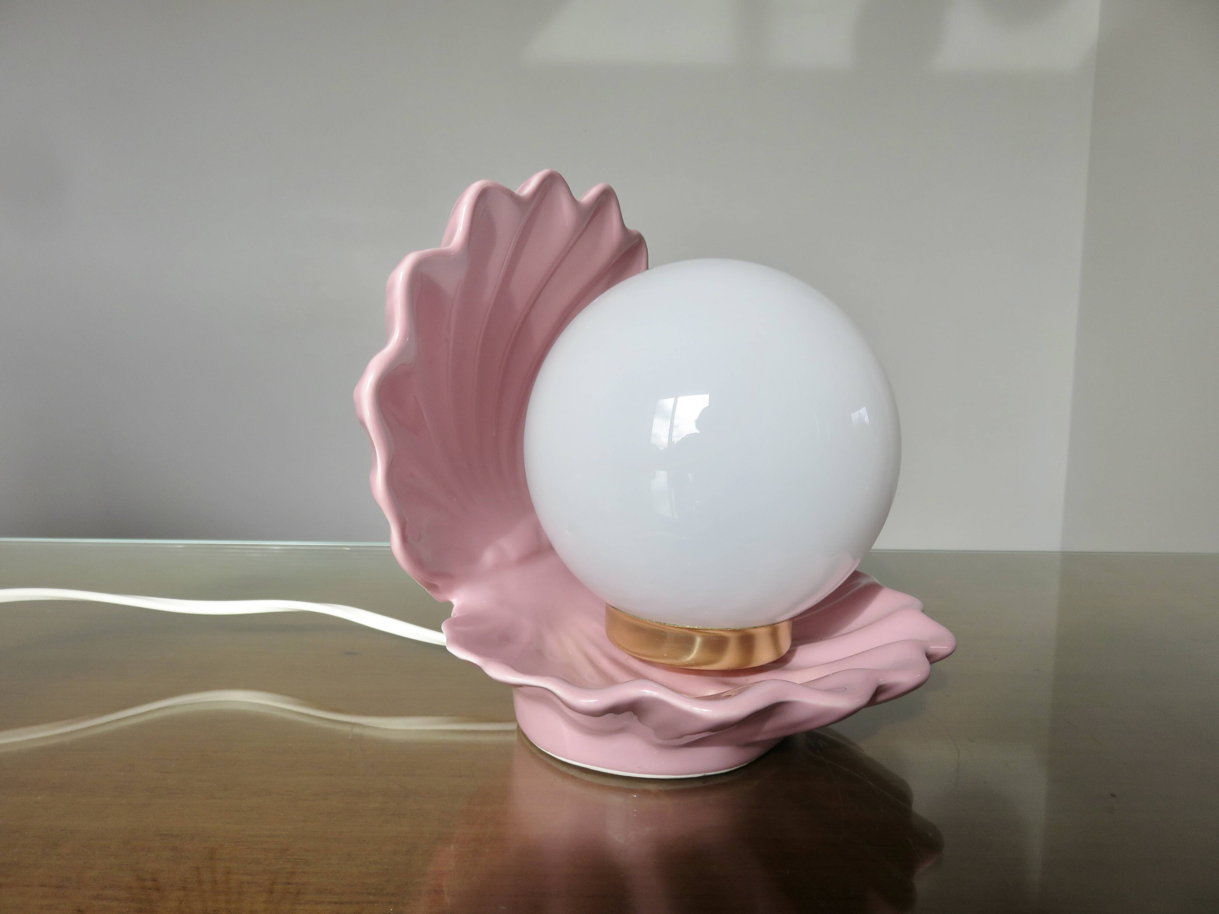 Pink ceramic shell lamp 1970