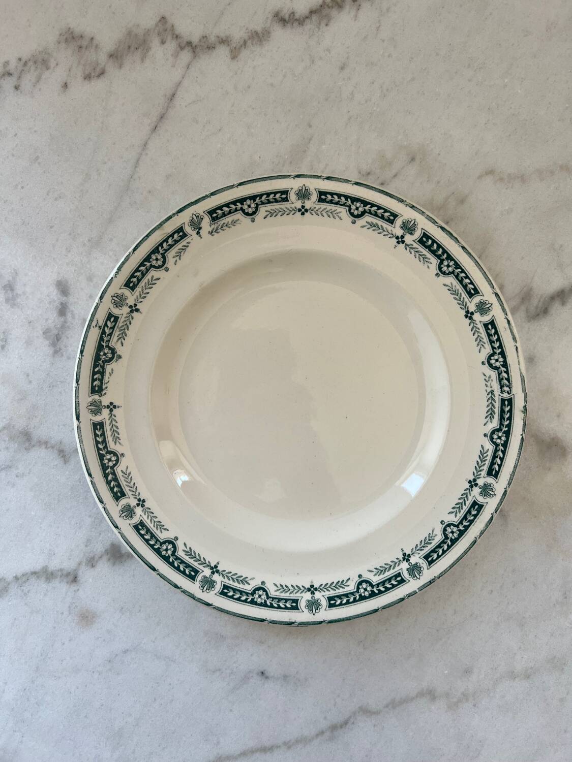 Longwy Earthenware Flat Plate - Josette Model