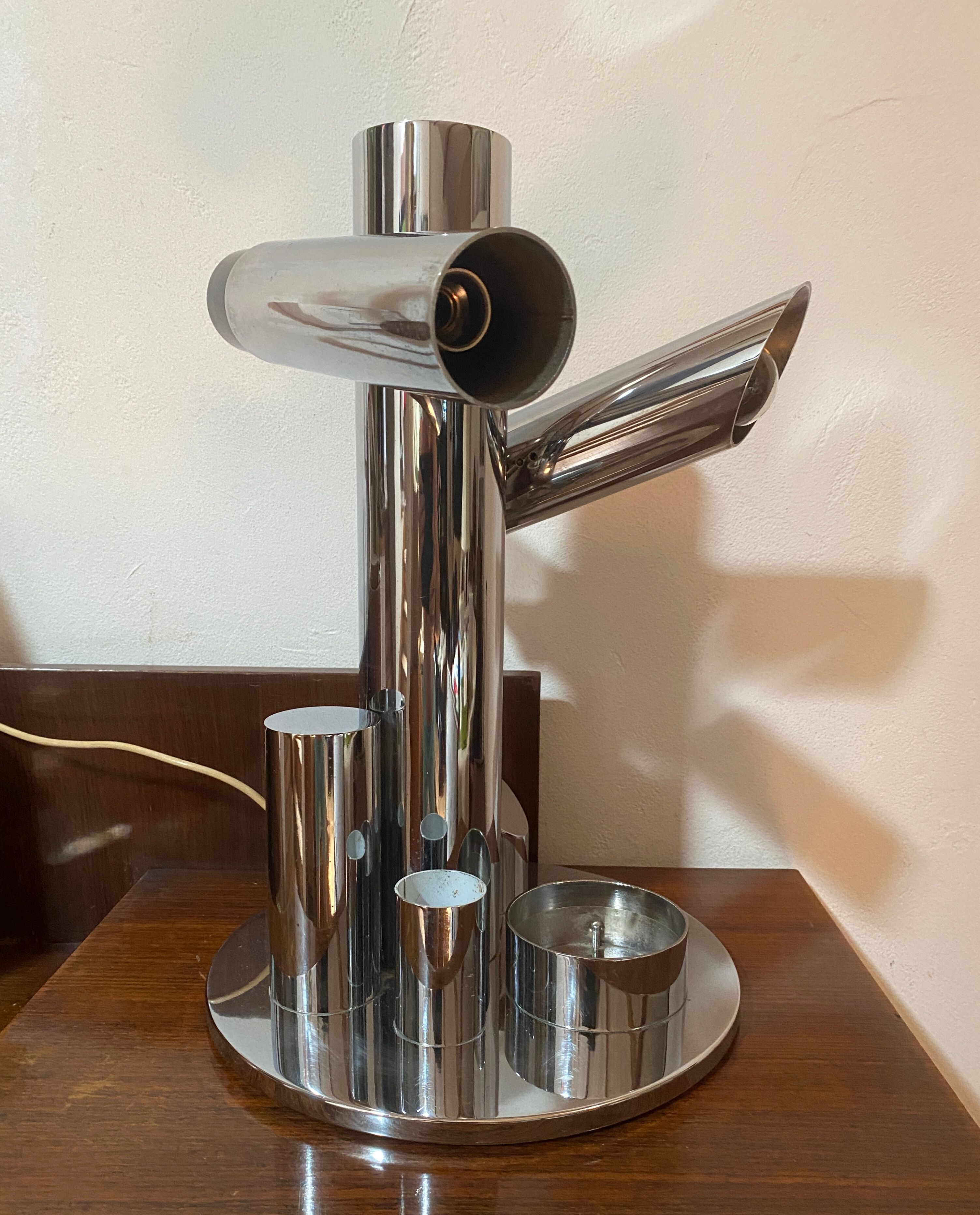 lamp fase model babylonia circa 70