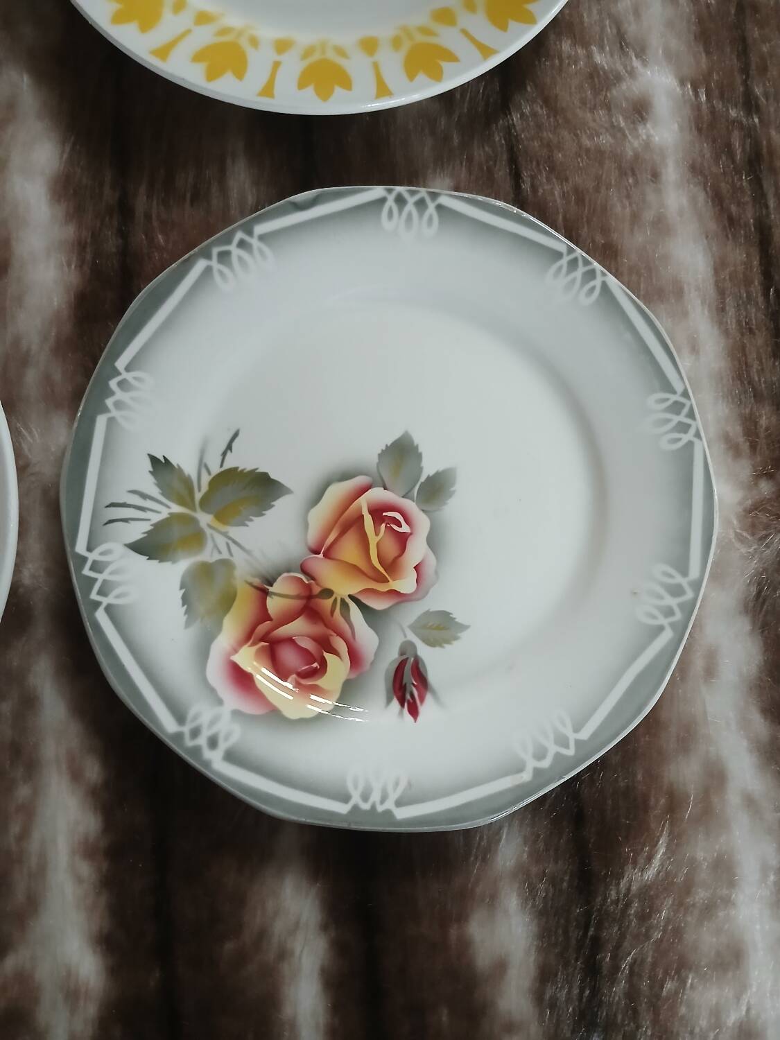 4 antique flat plates from Digoin and Sarreguemines