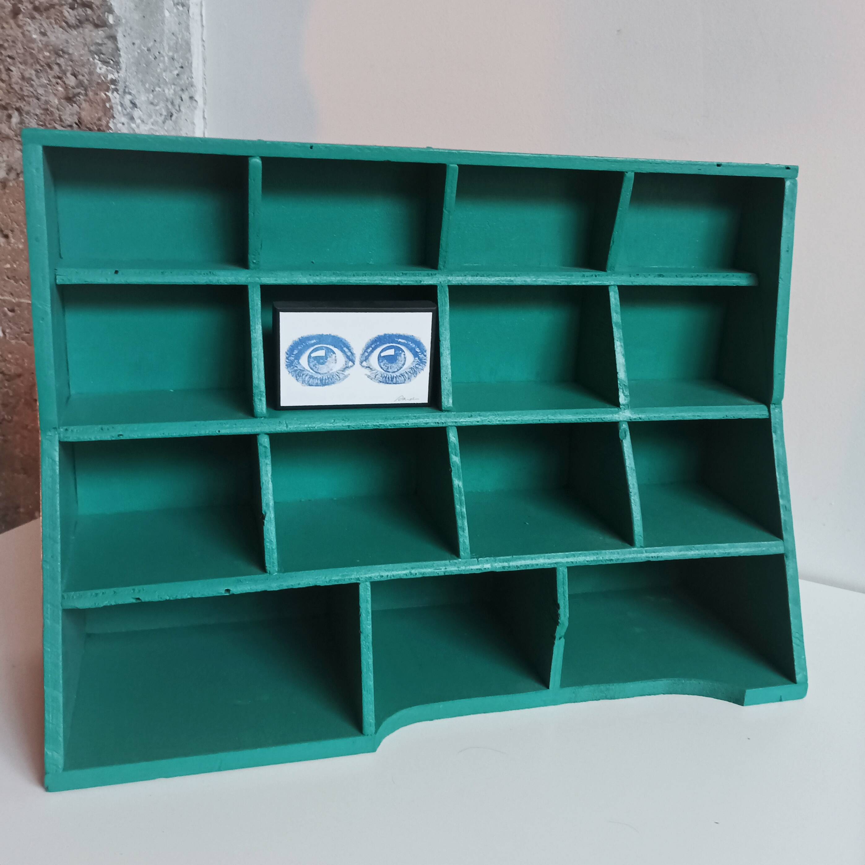 Small workshop cabinet with lockers