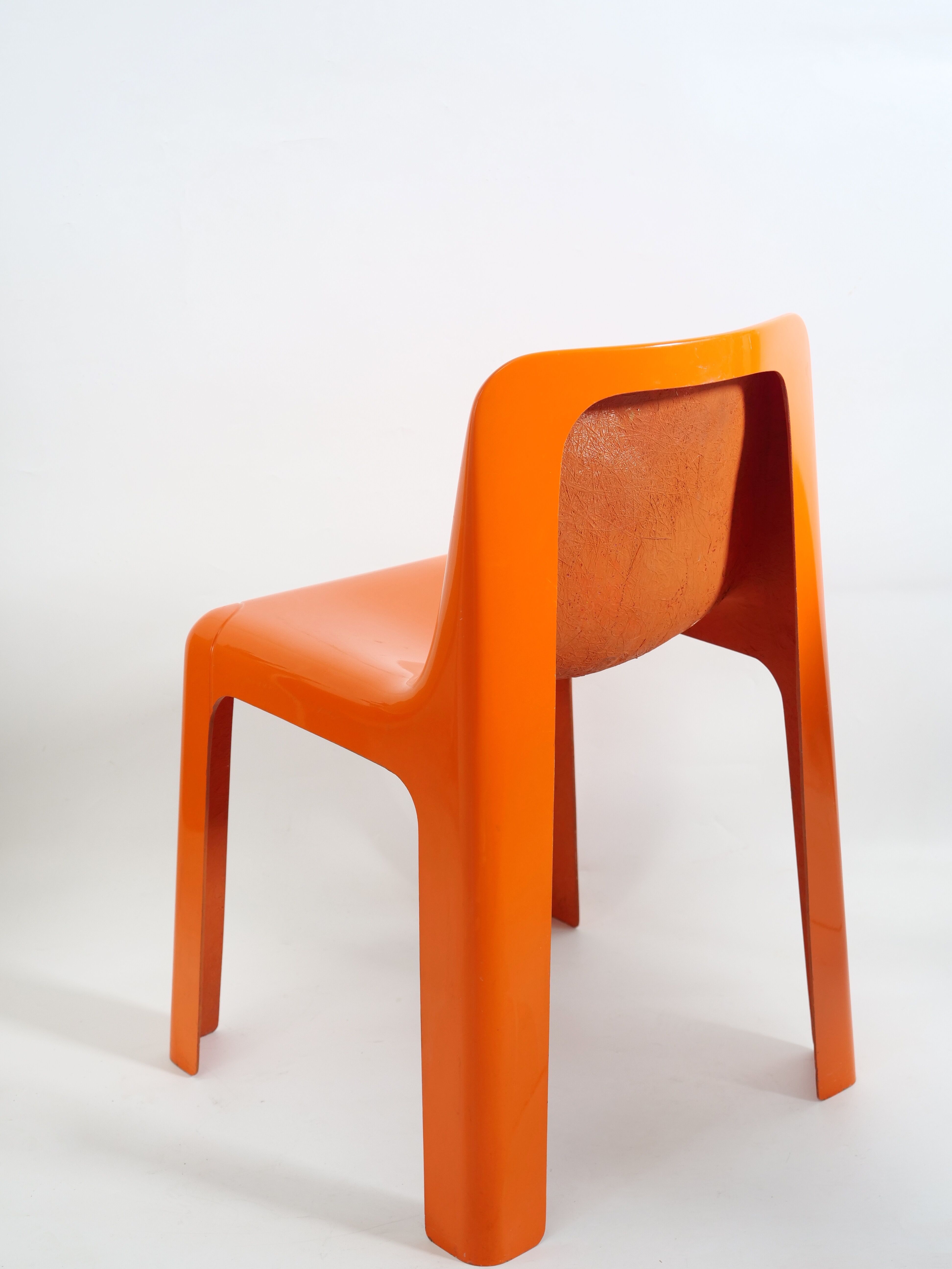 Fiberglass chair by Marc Berthier model Ozoo 700
