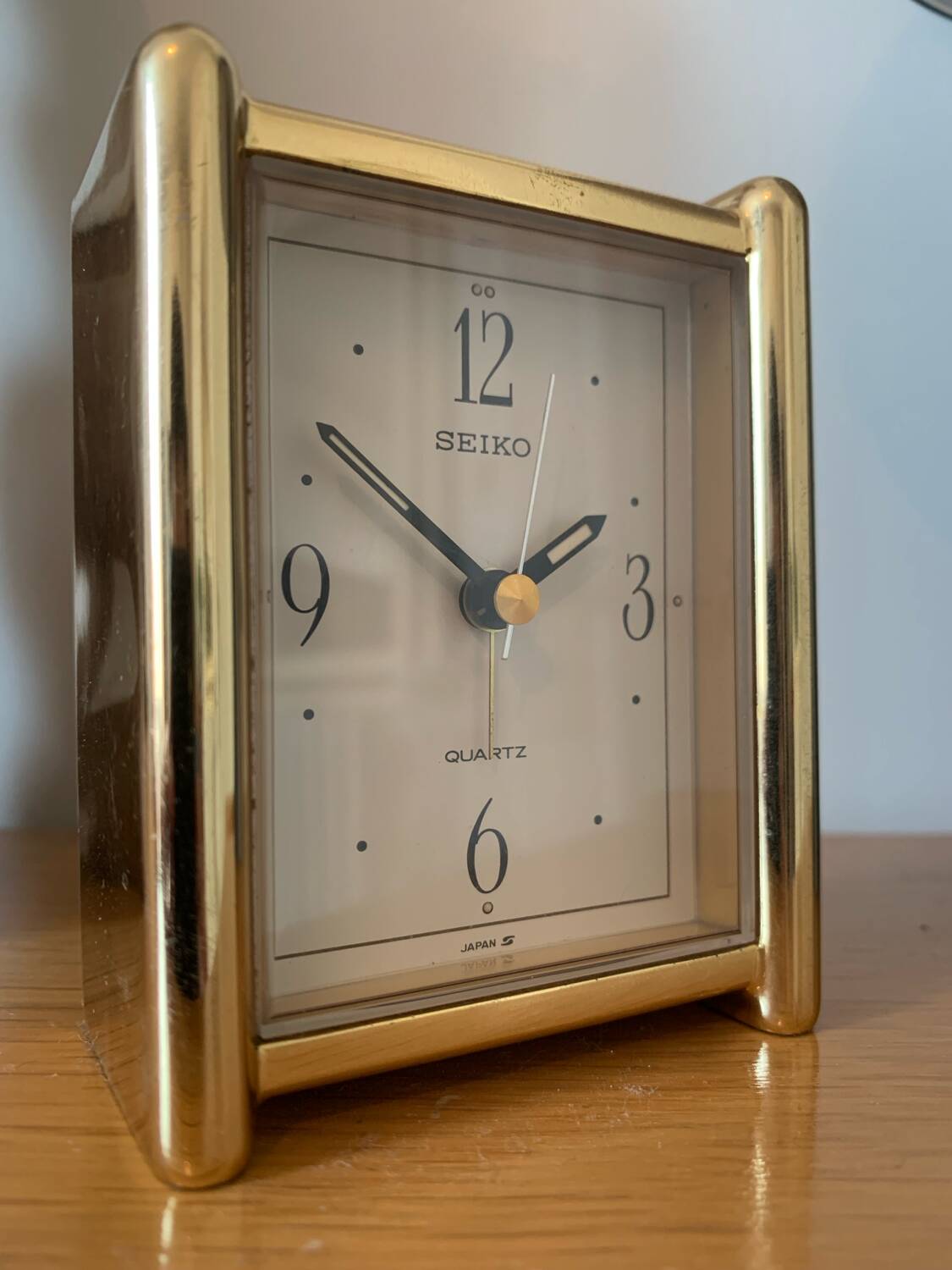 Seiko vintage gold quartz alarm clock