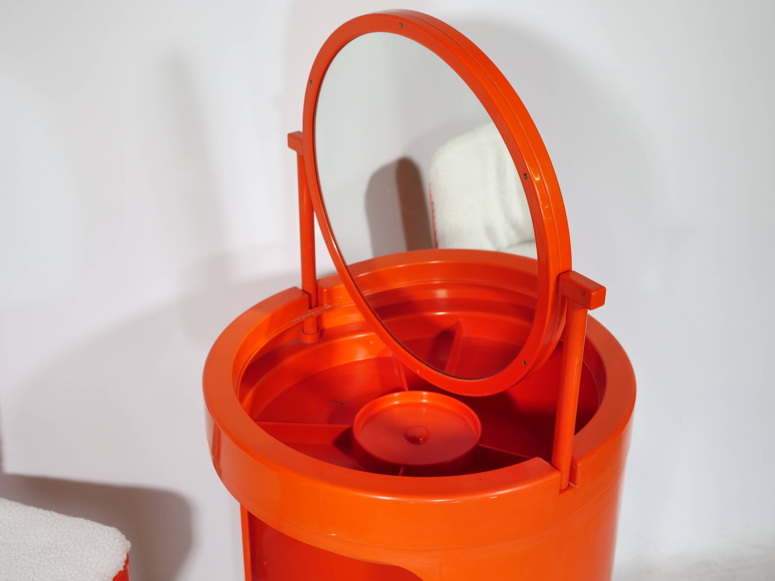 Vanity Table in Plastic by Studio Kastilia for Fanini Fain S.P.A., 1970s