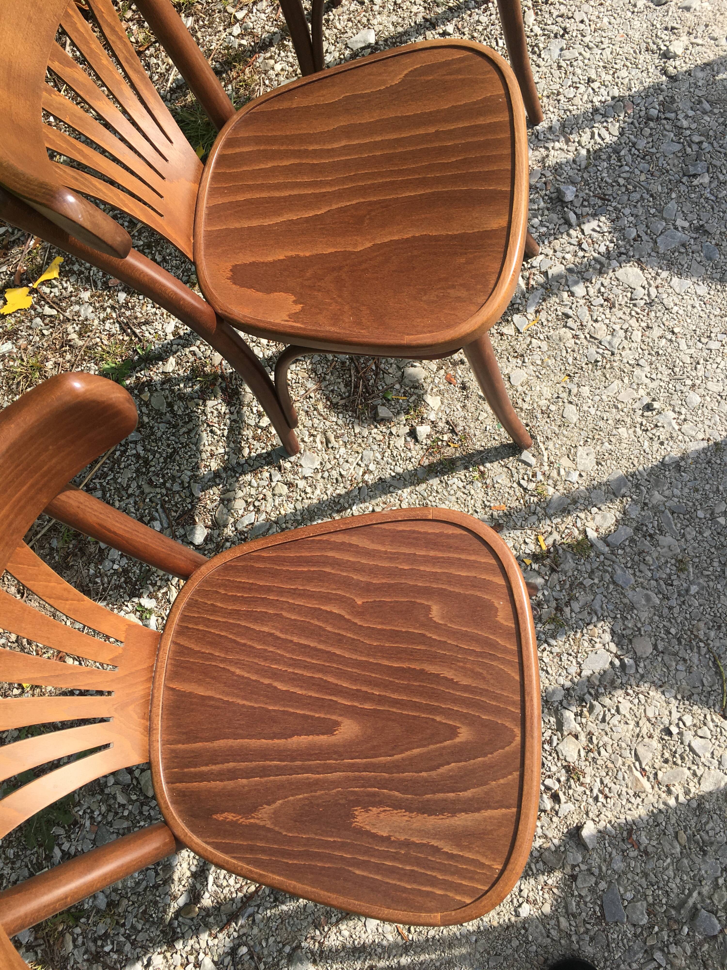 6 bistro chairs