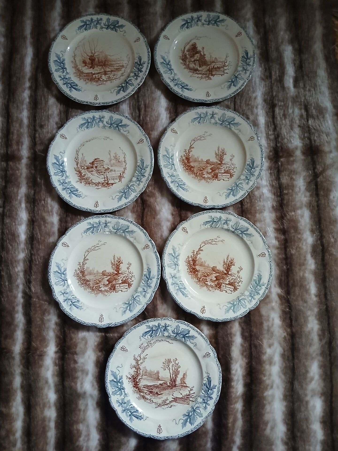 10 antique flat plates "Louis XIII" Choisy le Roi