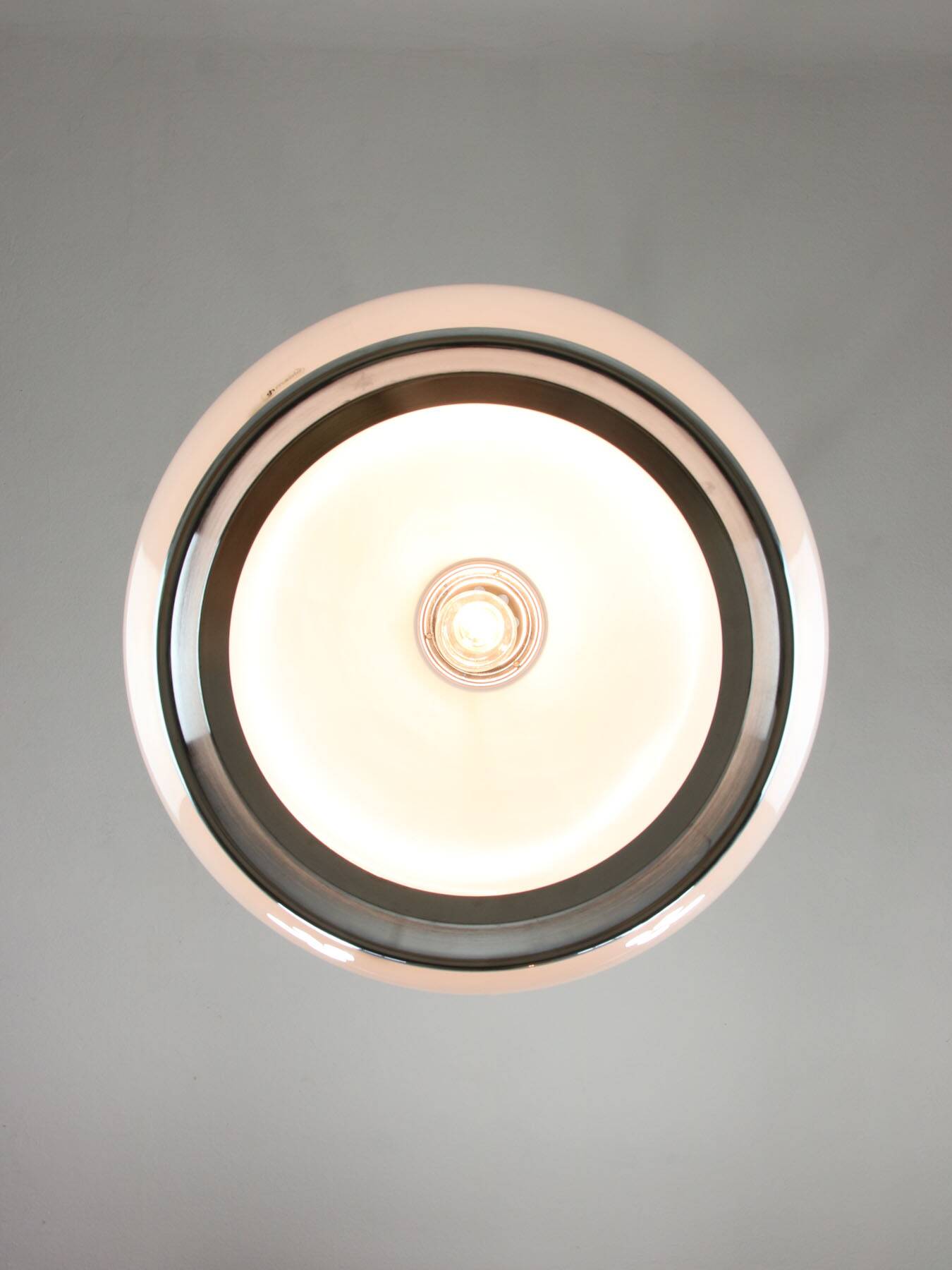 Mid-Century Large White Bud Pendant Lamp by Studio 6G for Guzzini, 1970s
