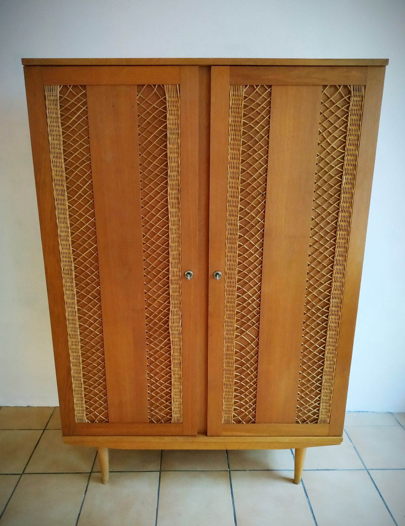 Oak and braided rattan cabinet 60's