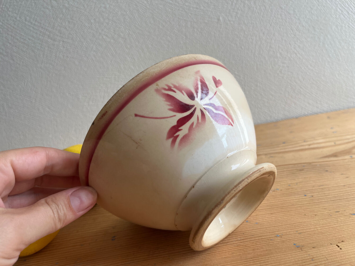 Old earthenware bowl on a pedestal, Digoin Sarreguemines model Georg.