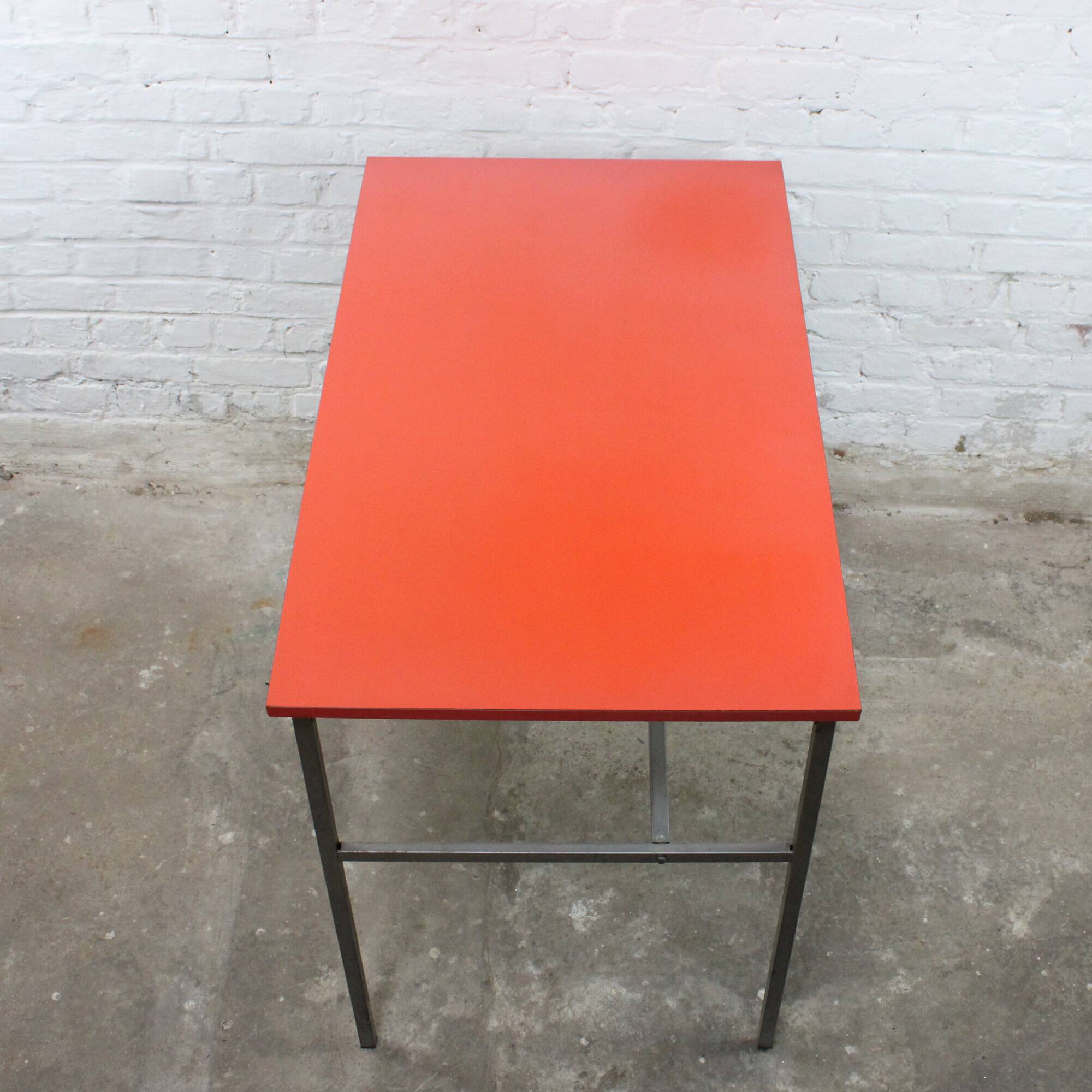 "Junior" model desk by Pierre Guariche for Meurop