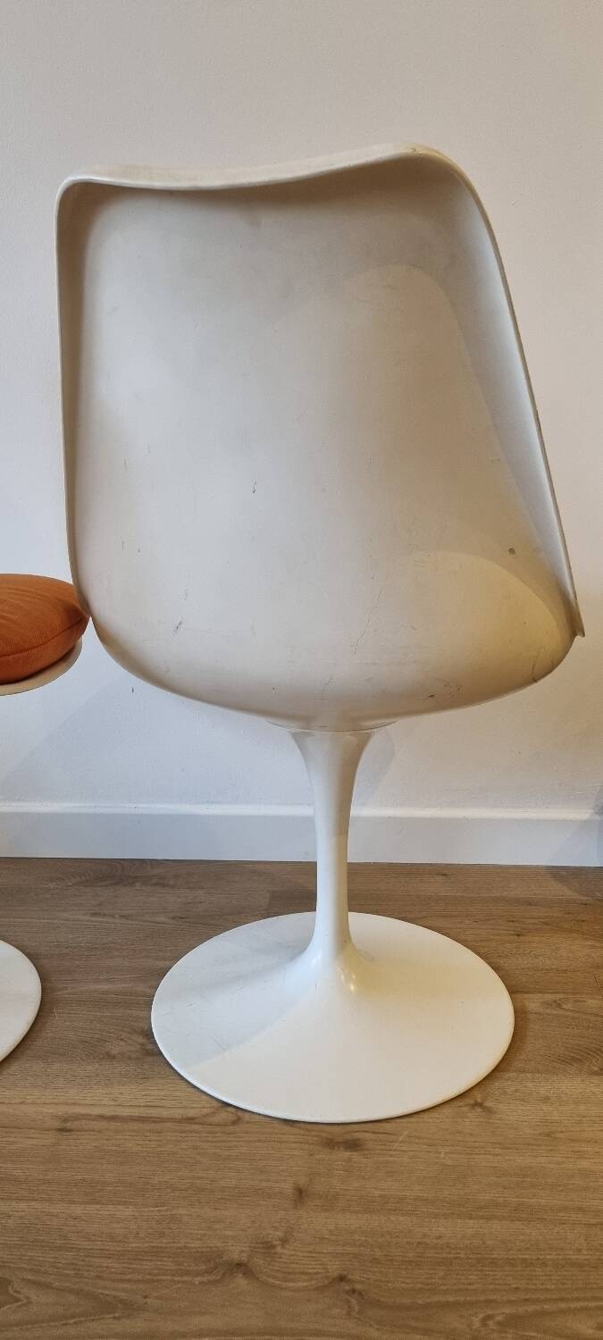 Chaises saarinen edition knoll tulipe